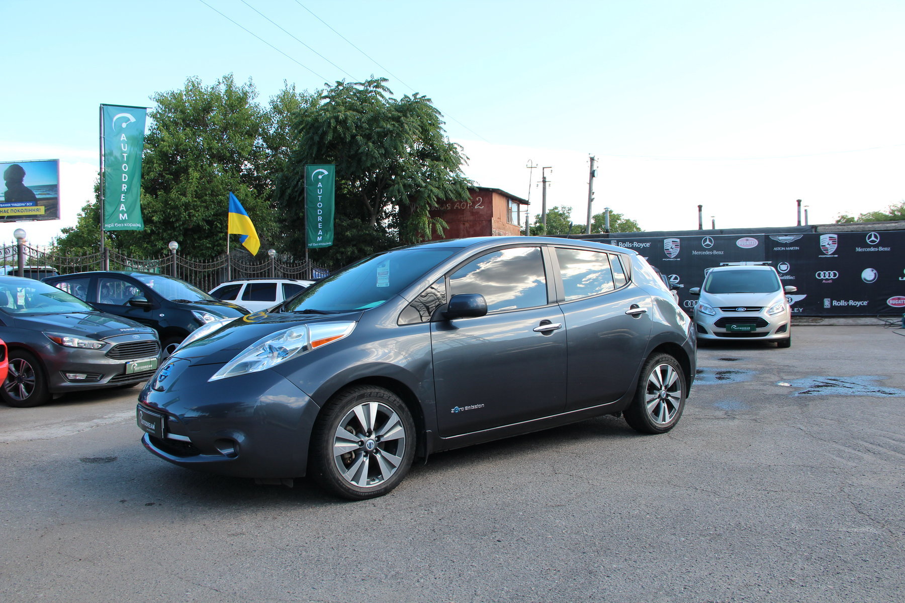 Nissan Leaf SL