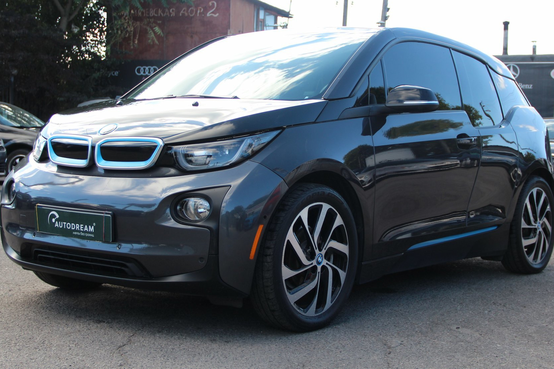 BMW I3