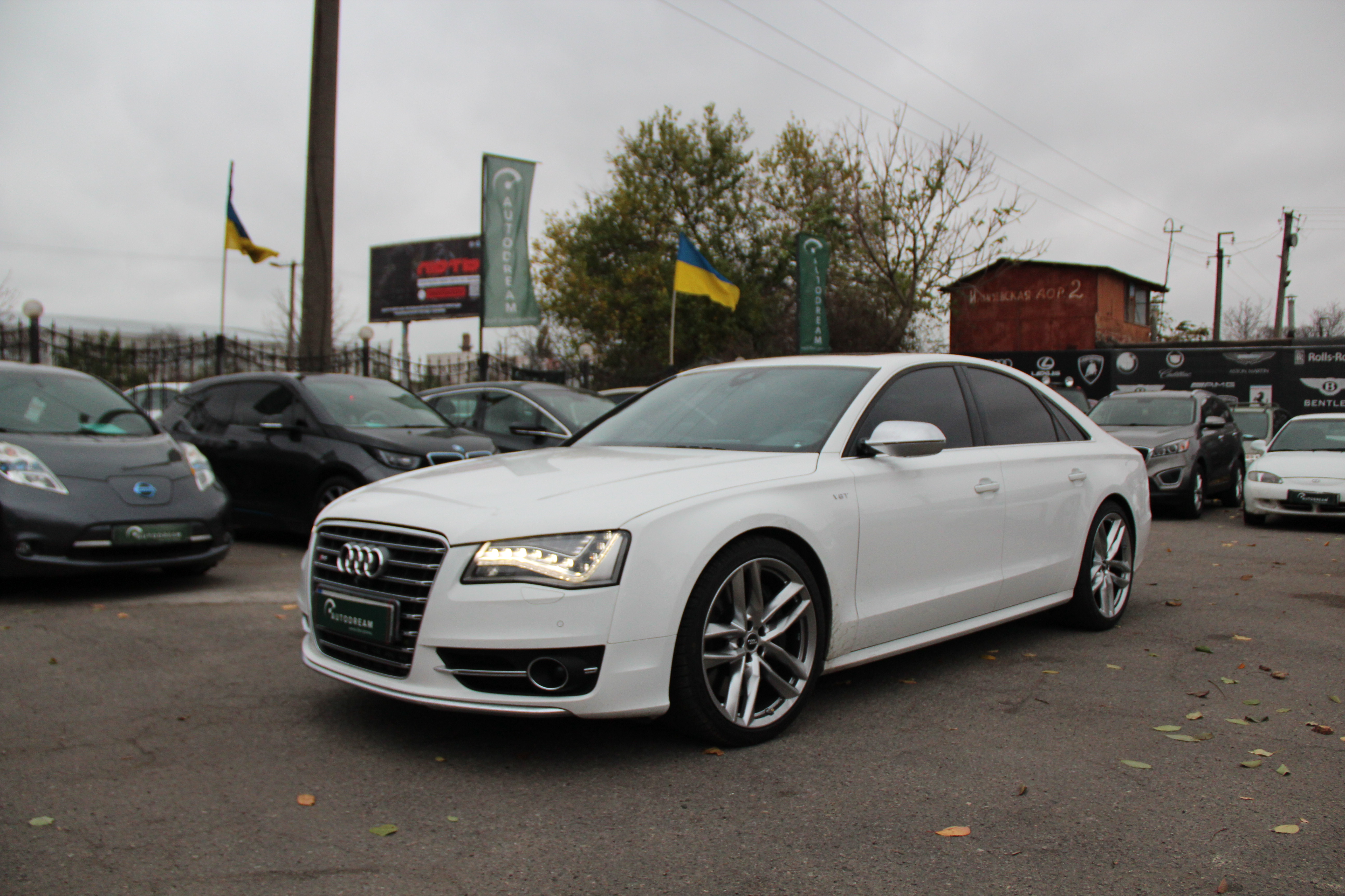 Audi S8