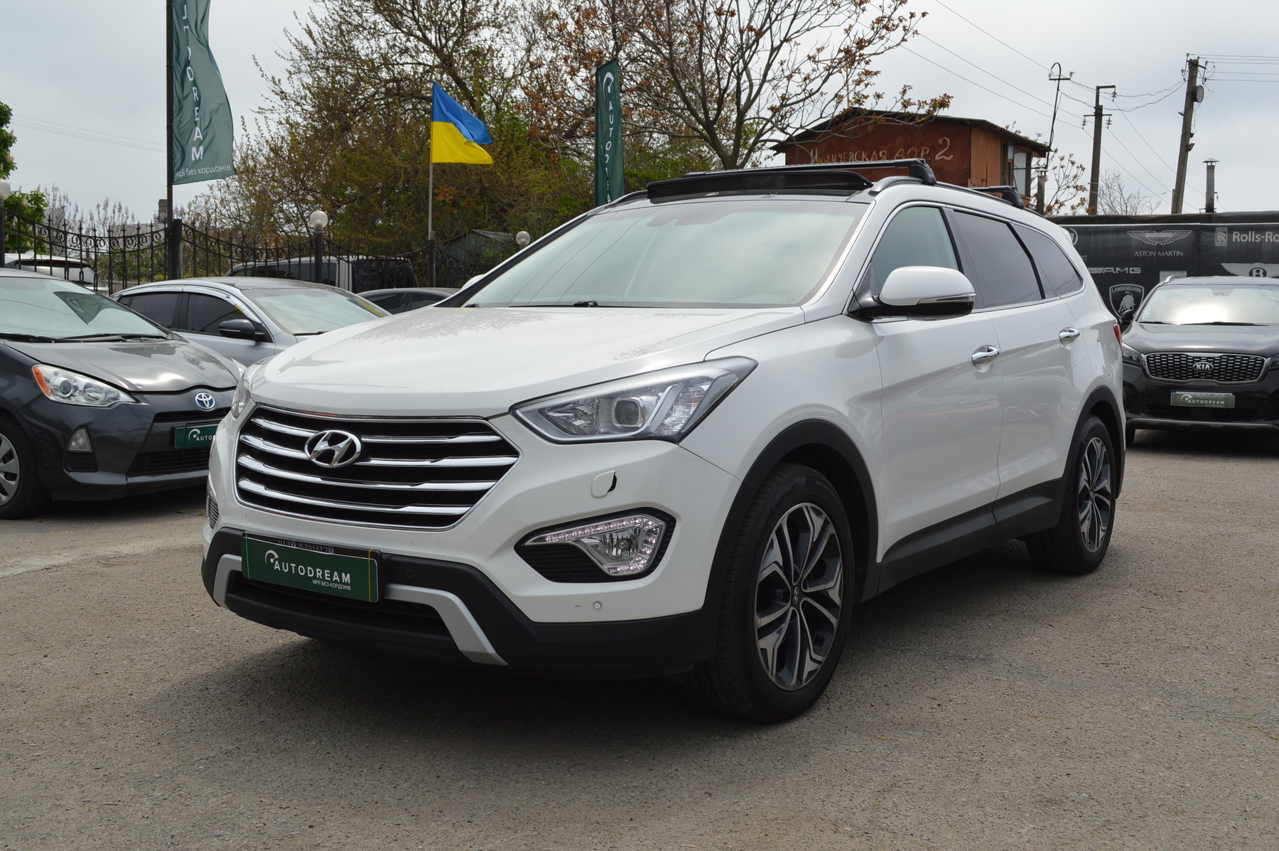 Hyundai Grand Santa Fe