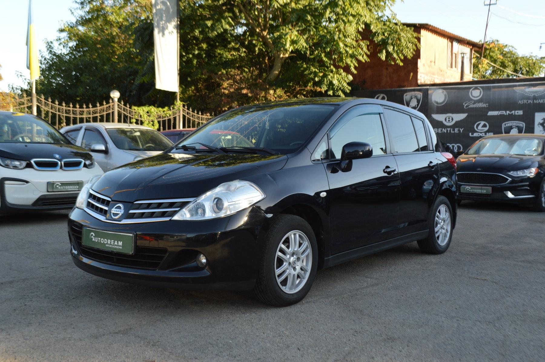 Nissan Tiida
