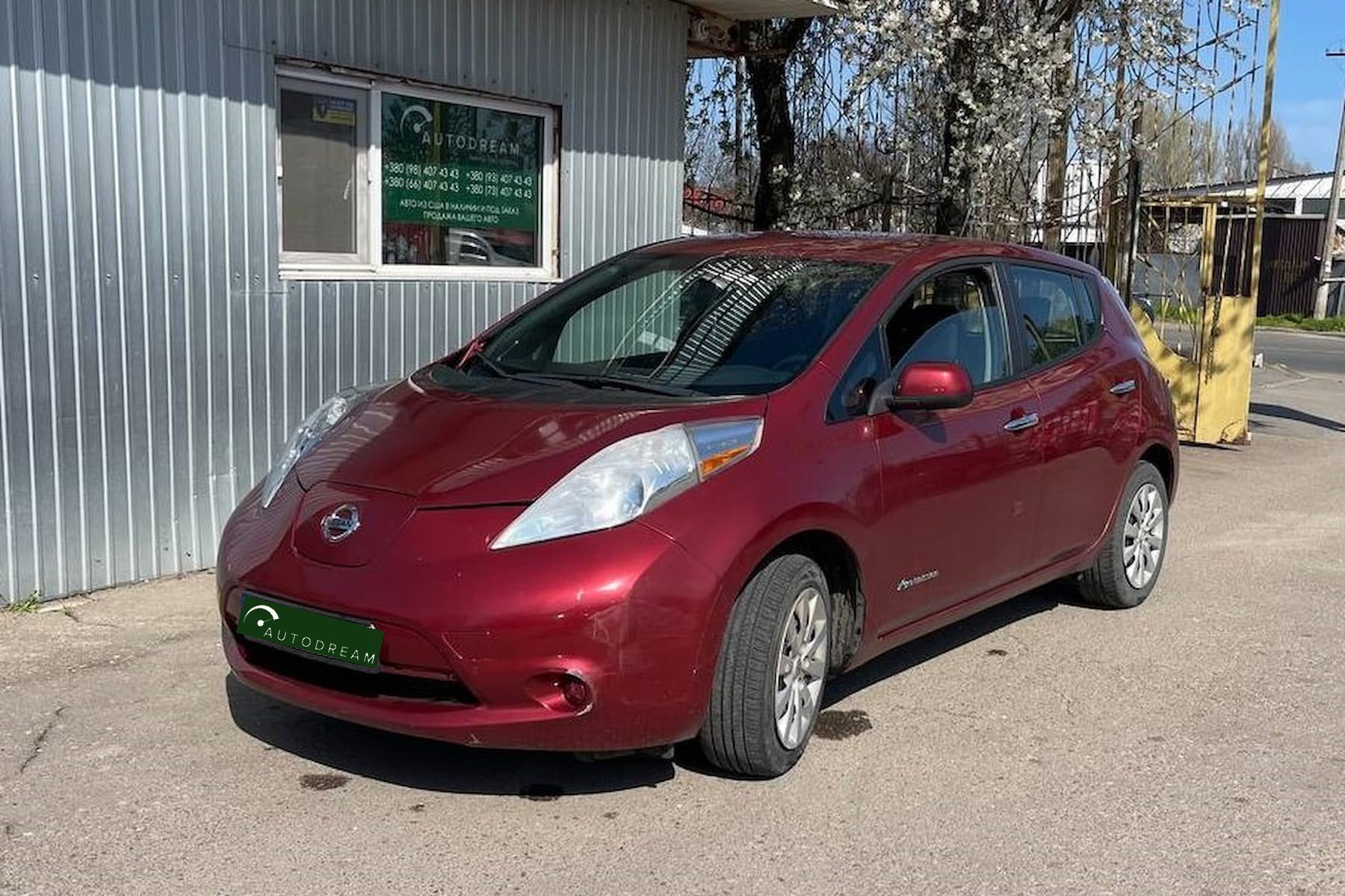 Nissan Leaf S